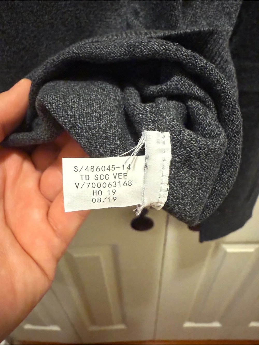 Banana Republic Men's Dark Charcoal V-Neck Sweater Size M